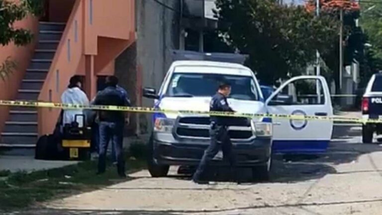 Hallan cadáver de hombre en la colonia El Salvador; se presume falleció de causas naturales
