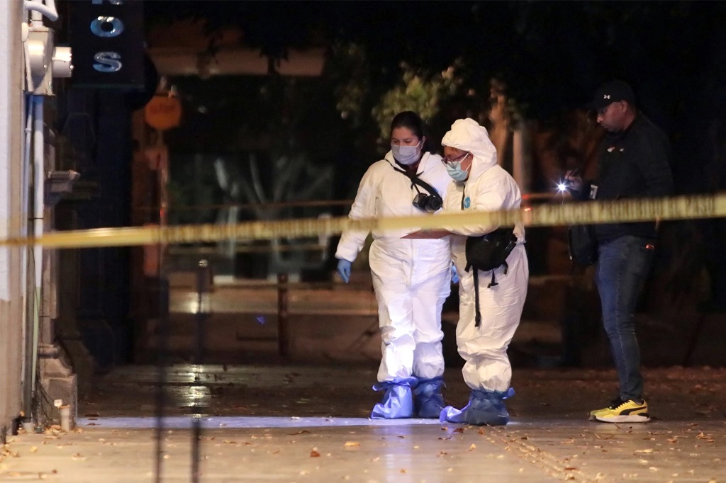 Derivado de una supuesta riña en Av. Juárez, joven muere tras presentar múltiples heridas