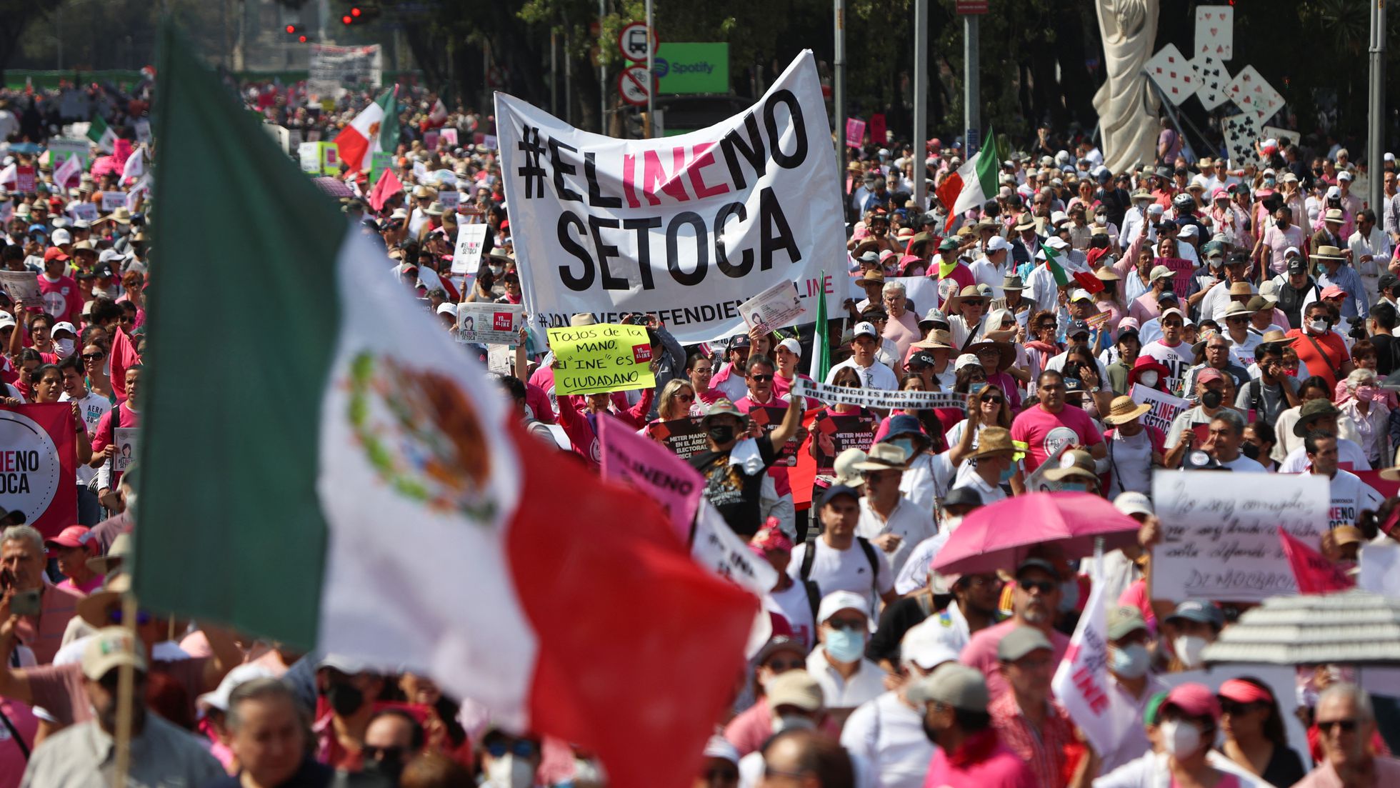 Reforma electoral de AMLO es una revancha política: Académico 