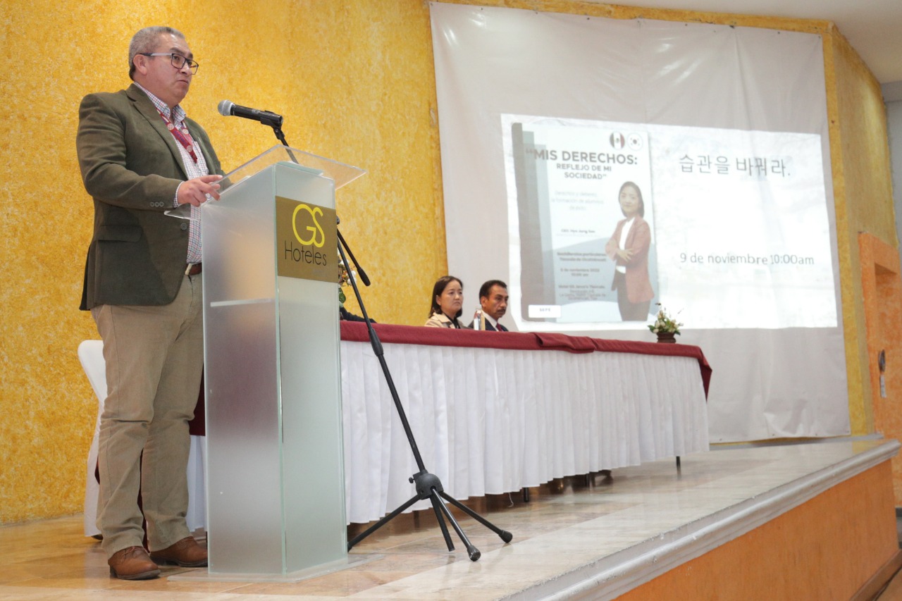 Realiza SEPE conferencia “derechos y deberes, la formación de alumnos de éxito”