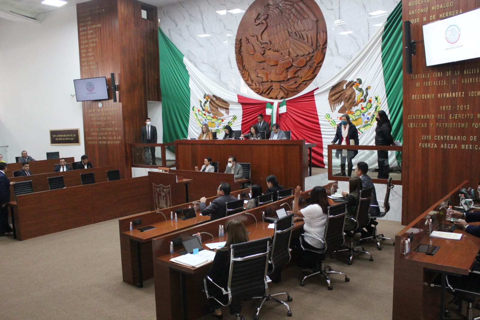 Suspenden elección de magistrada en Tlaxcala por intervención de diputado