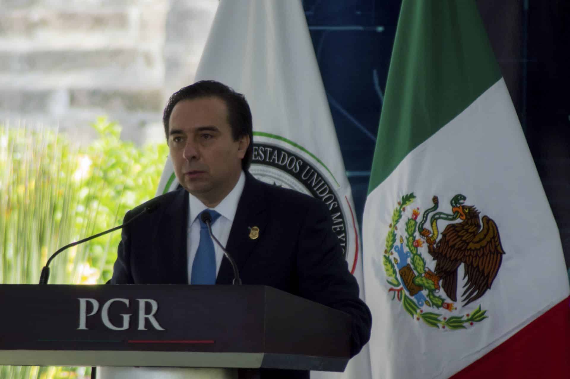 Niegan amparo a Tomás Zerón contra orden de aprehensión por caso Ayotzinapa