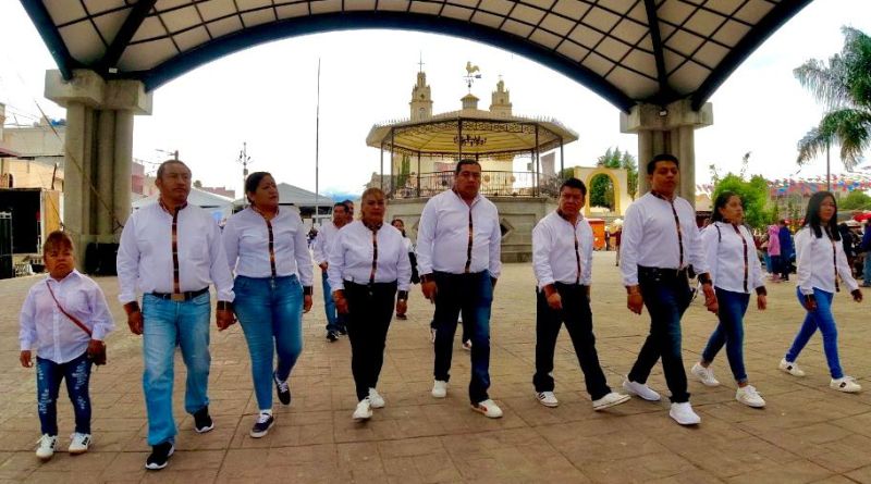 Ayuntamiento de Contla conmemora Aniversario de la Revolución Mexicana con desfile cívico