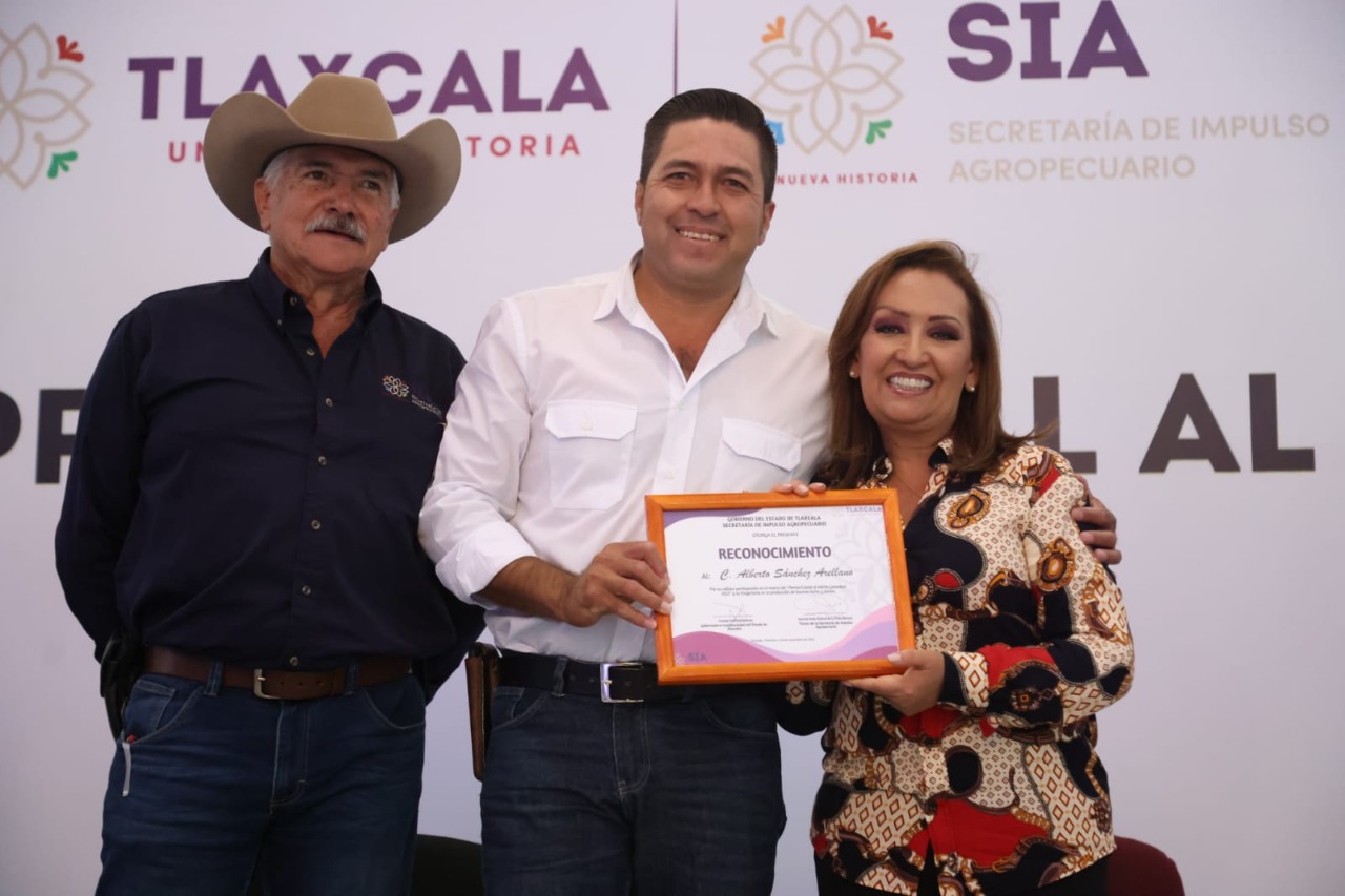  Otorga gobierno “Premio Estatal Al Mérito Ganadero 2022”