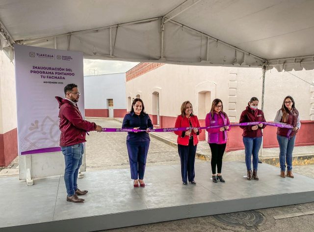 En Sanctórum, inaugura gobernadora programa “pintando tu fachada”