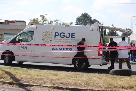 Fallece hombre de la tercera edad atropellado por un tráiler, en Vía Corta Chiautempan-Puebla