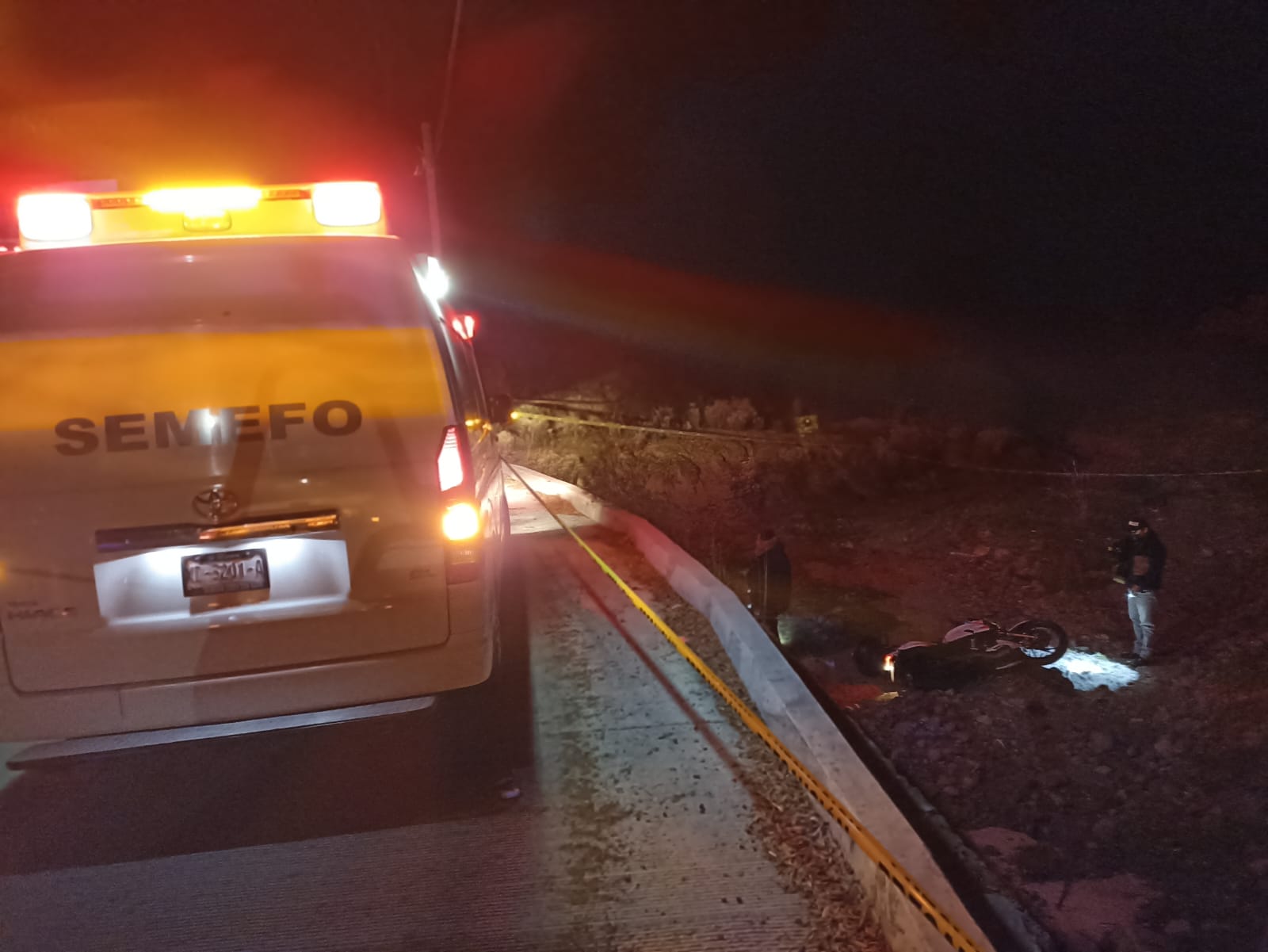Mueren hombre y mujer en diferentes accidentes de motocicleta 
