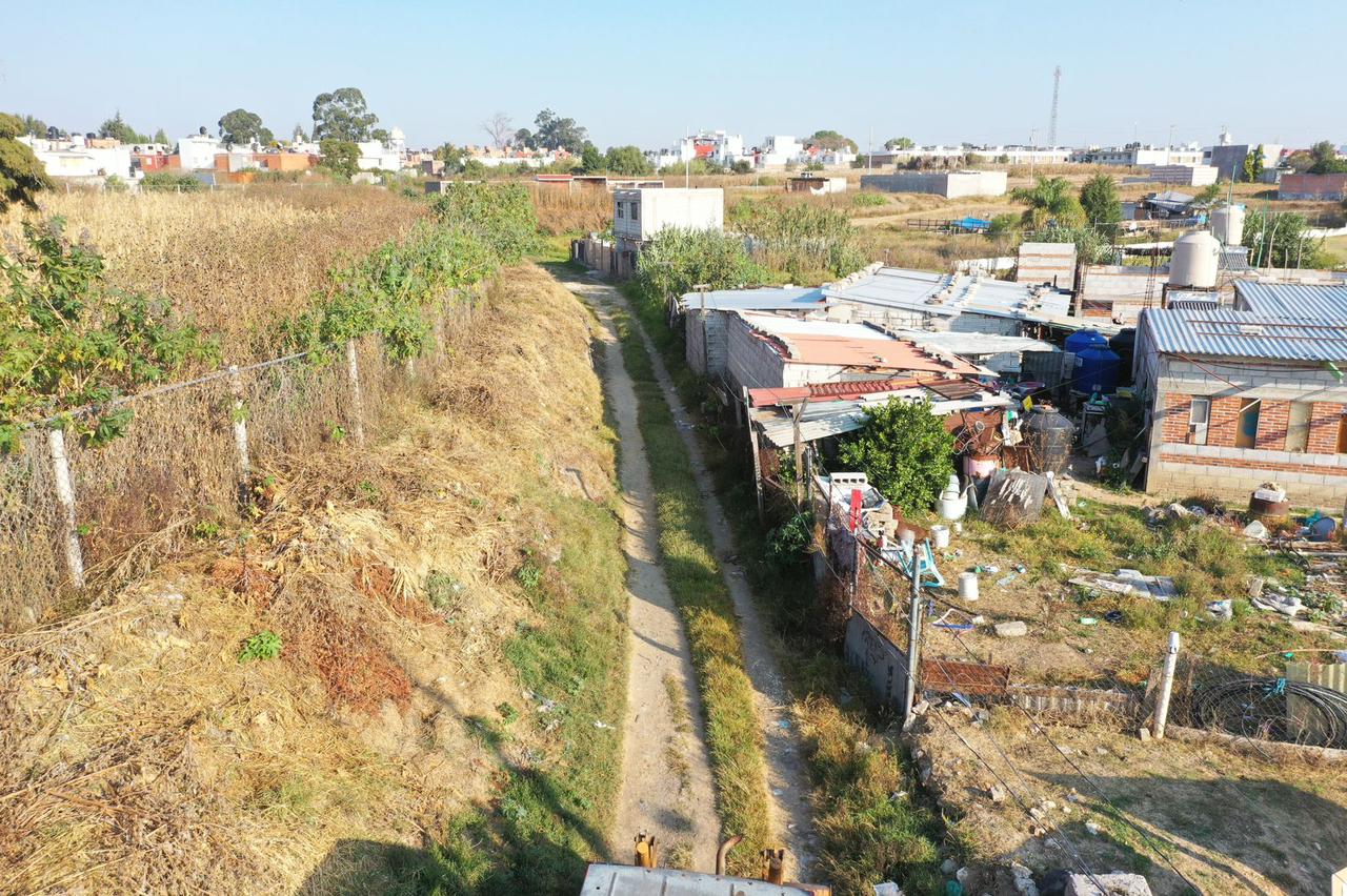 Arranca pavimentación con concreto hidráulico de la calle Uranga 