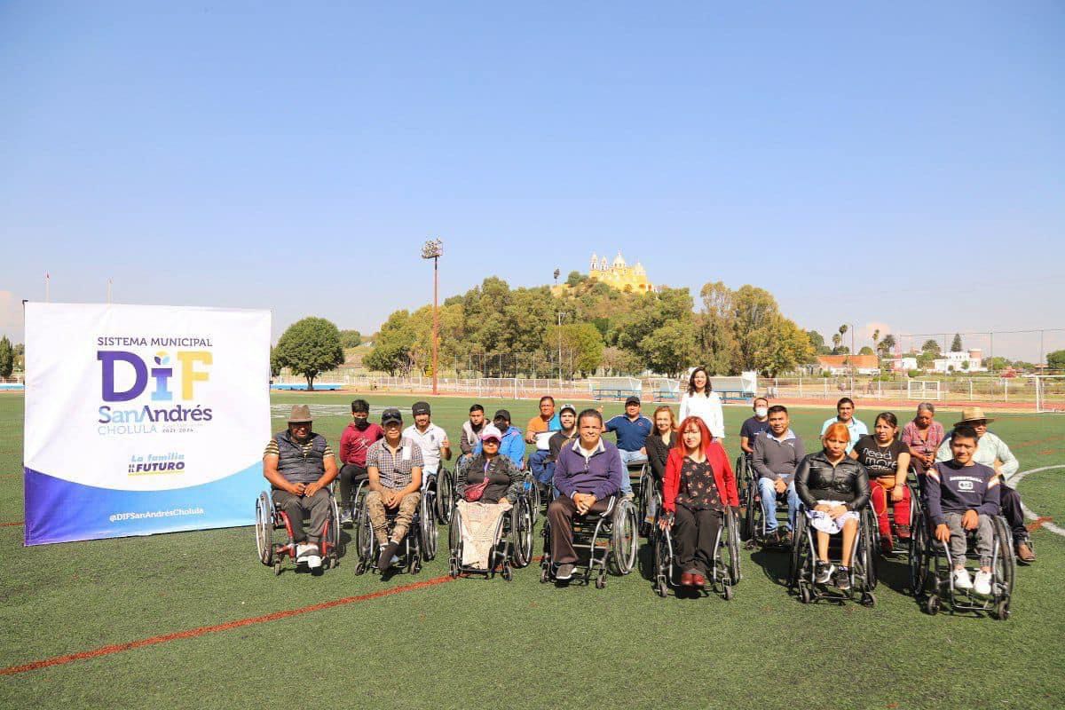 DIF de San Andrés Cholula cambia vidas con la entrega de sillas de ruedas semi deportivas