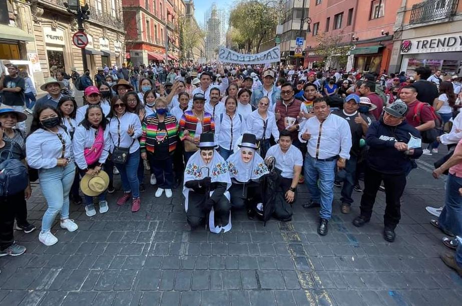 En Ayuntamientos denuncian acarreo y uso de recursos públicos para acudir a marcha en apoyo a AMLO