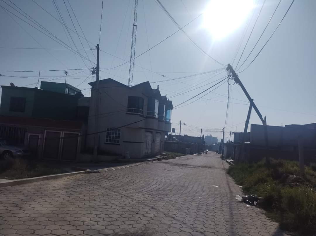 Con prepotencia: policía de Yauhquemehcan realiza cobro excesivo por daño a poste, denuncian