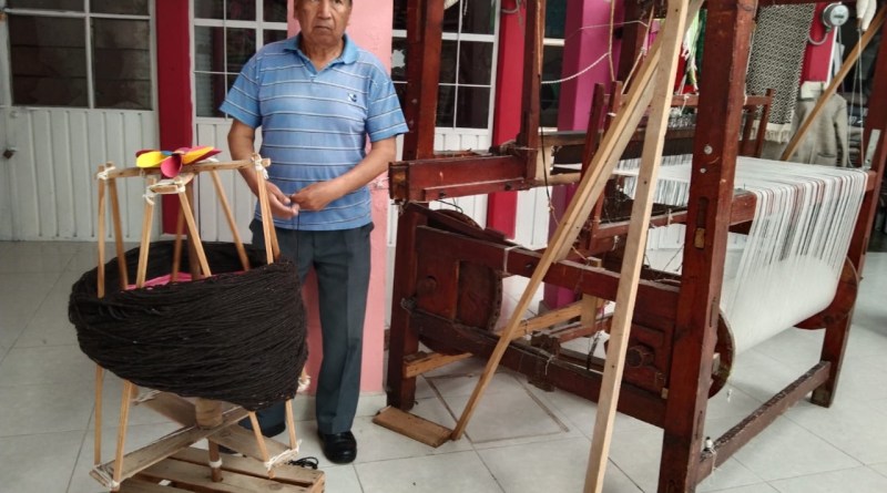 Artesanos de Chiautempan esperan alta en ventas durante la temporada de fin de año