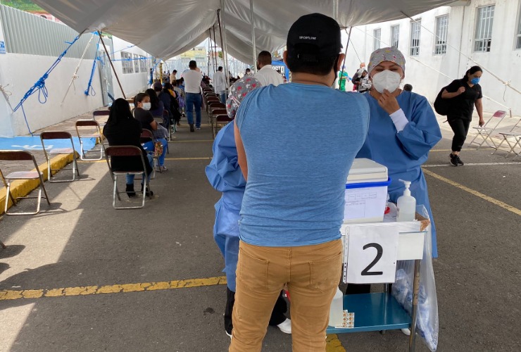 A partir de este miércoles comenzarán a operar en Puebla los módulos de vacunación permanente contra el Covid-19
