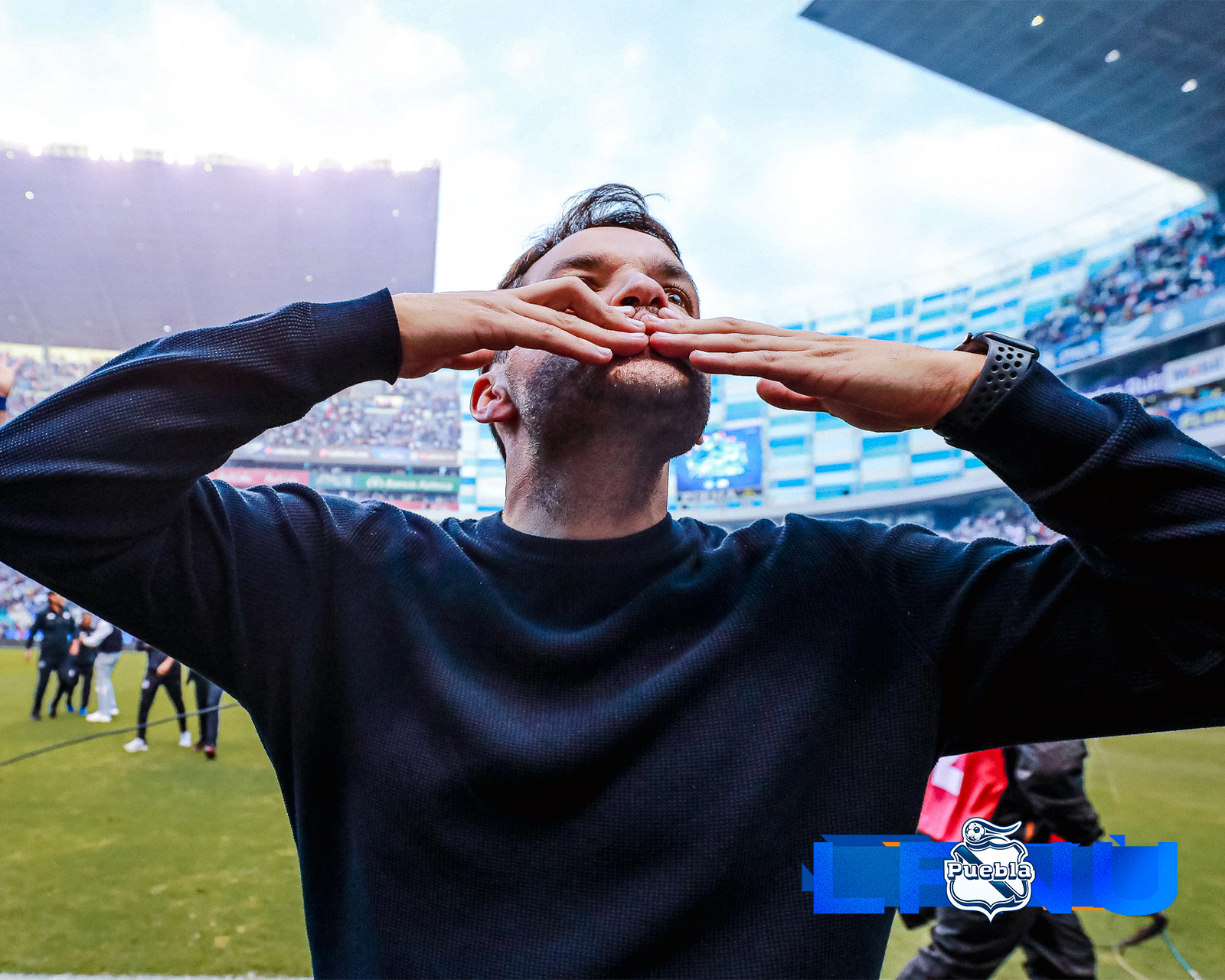 Nicolás Larcamón se va del Puebla