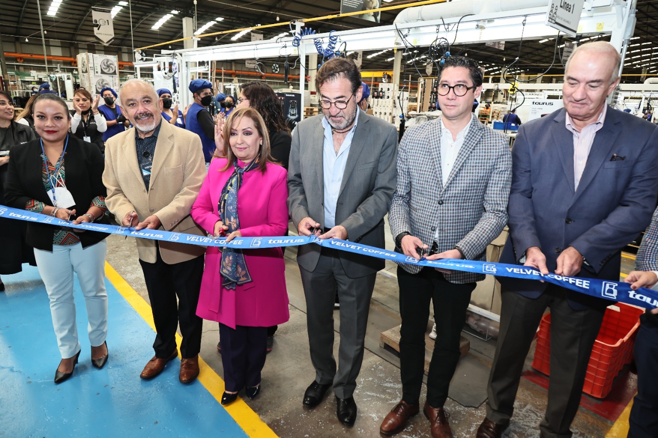 Inauguró gobernadora nueva línea de producción de la empresa Taurus