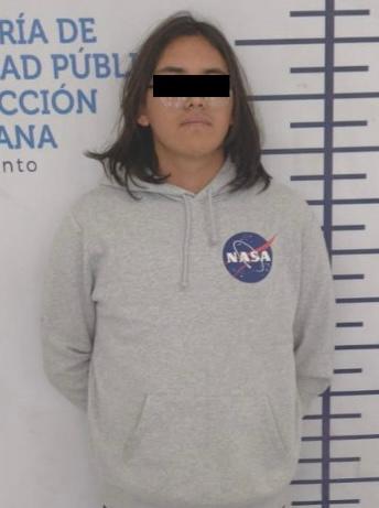 Detiene policía de San Andrés Cholula a dos personas por posesión ilegal de combustible