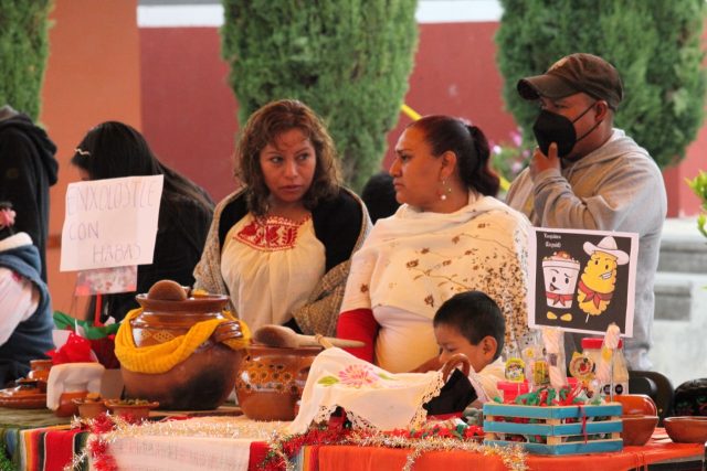Preescolar de Teolocholco realiza primera muestra de platillos tradicionales