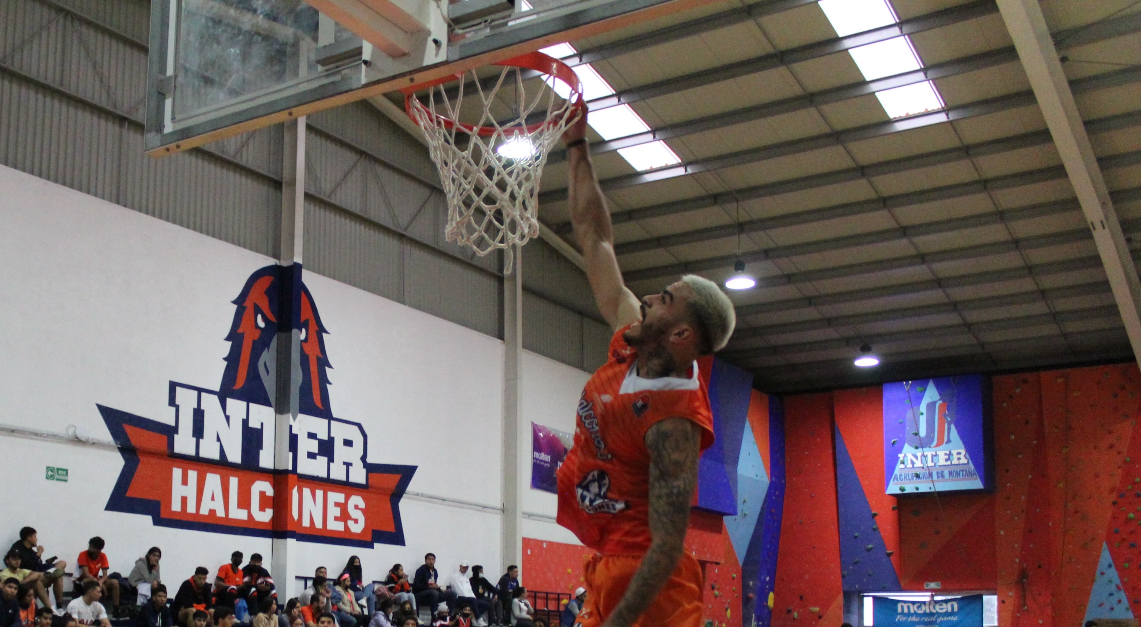 Halcones de la Interamericana quieren su primer triunfo 