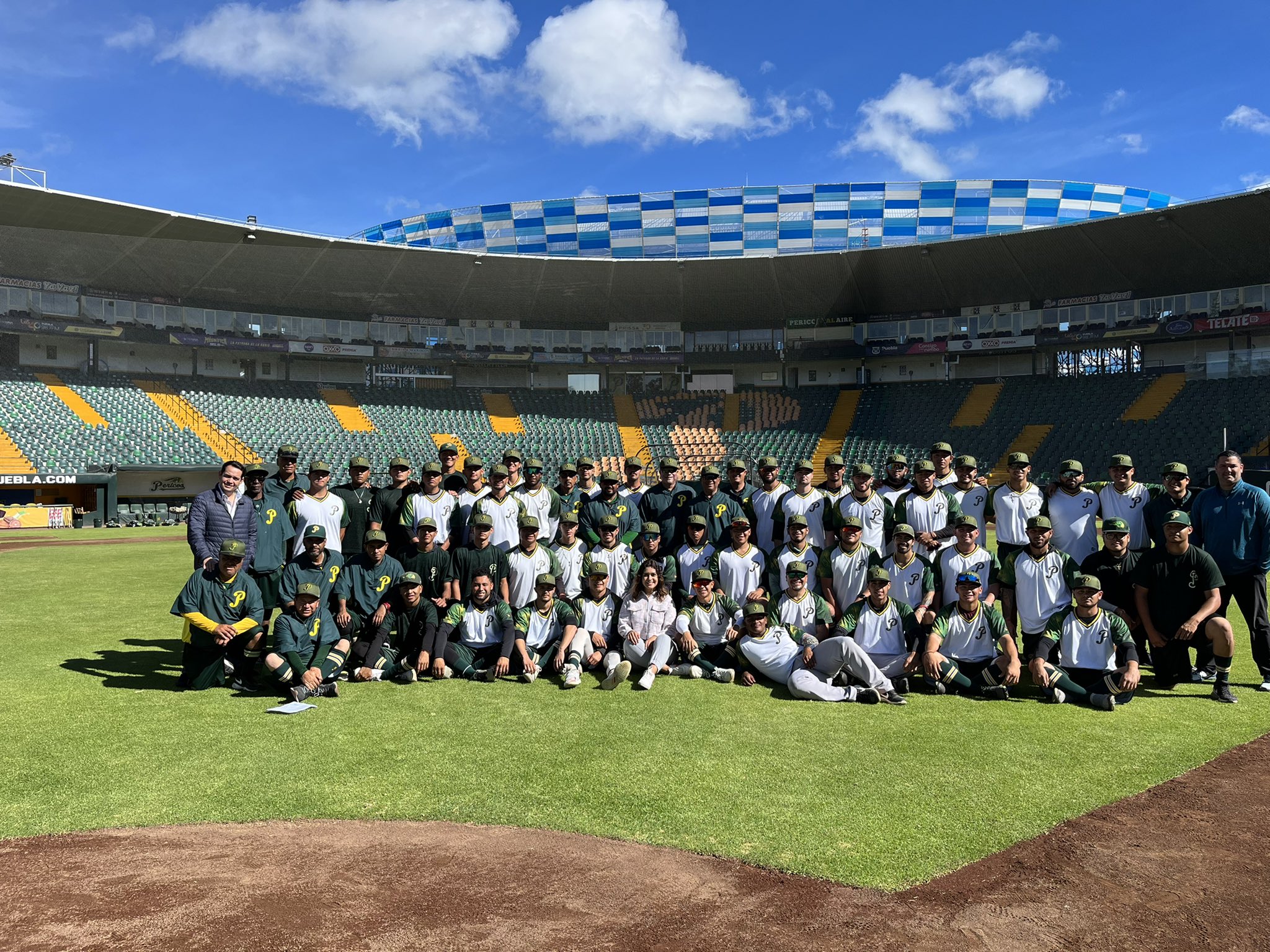 Pericos debuta hoy en la Liga Invernal Mexicana