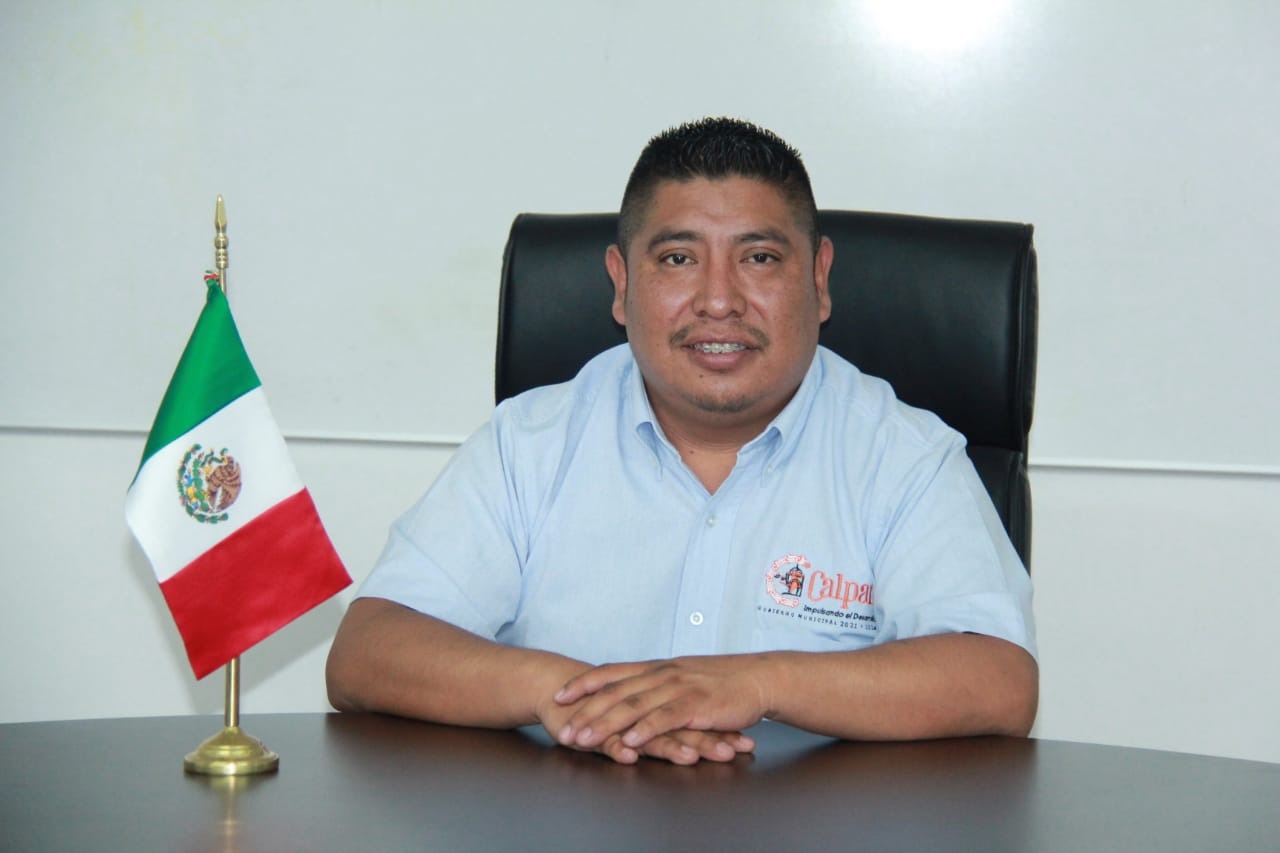 Fernando Castellanos Hernández rinde primer informe de gobierno al frente de Calpan