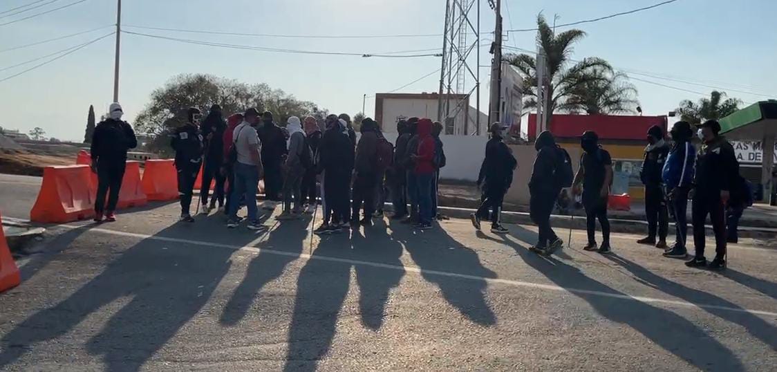 Insisten Normalistas en manifestaciones