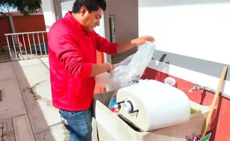 Alcalde de Sant Cruz Tlaxcala asegura estar comprometido con la educación local