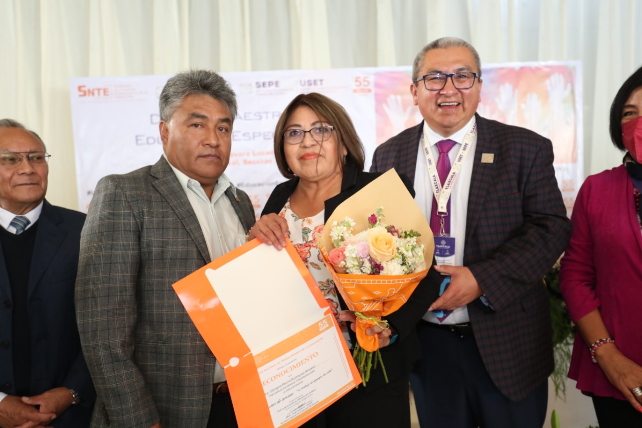 Celebra SEPE “día del maestro de educación especial”