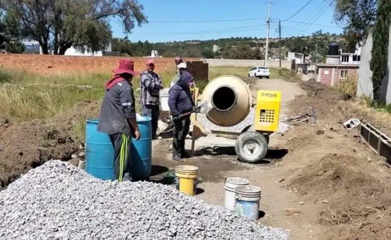 Ayuntamiento de Santa Cruz Tlaxcala comprometido con la obra pública