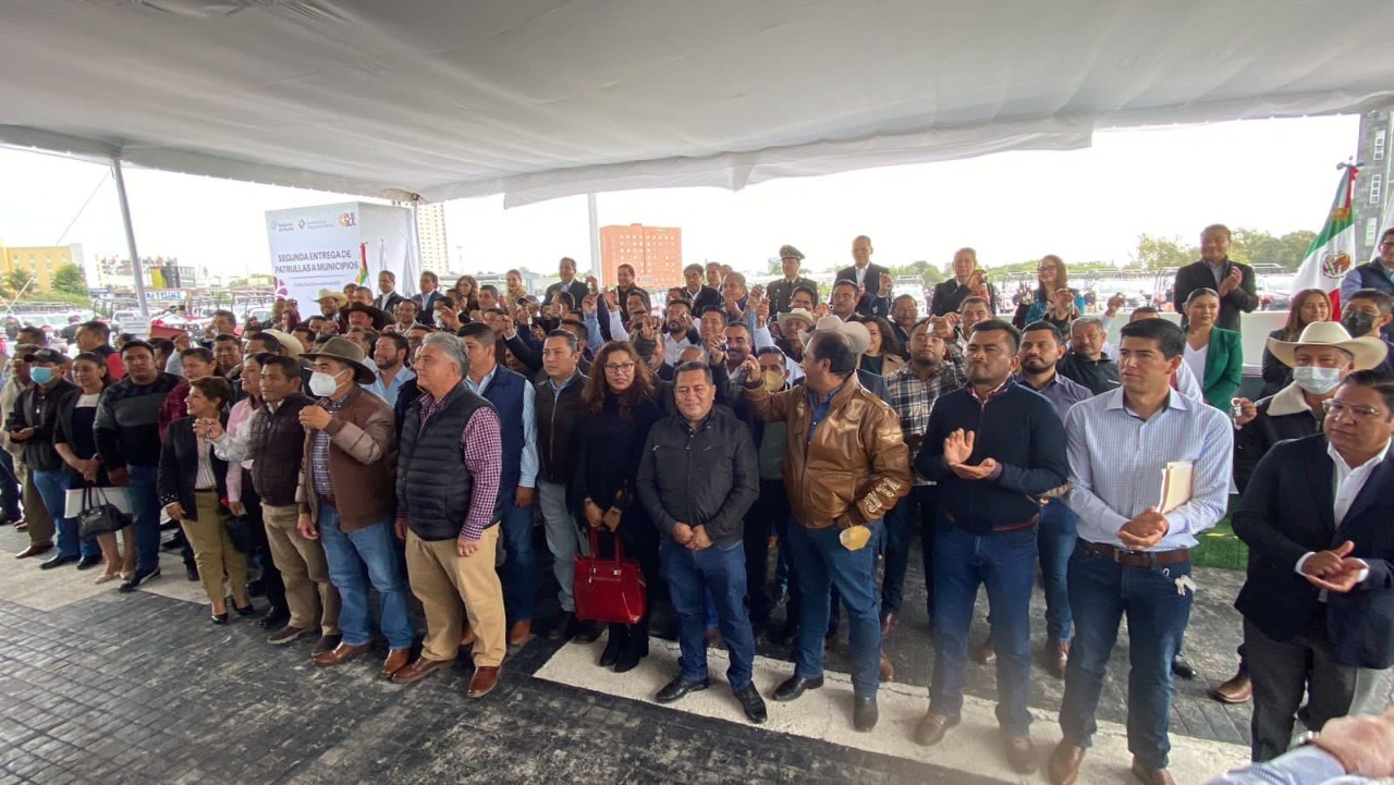 entrega de patrullas gob estatal