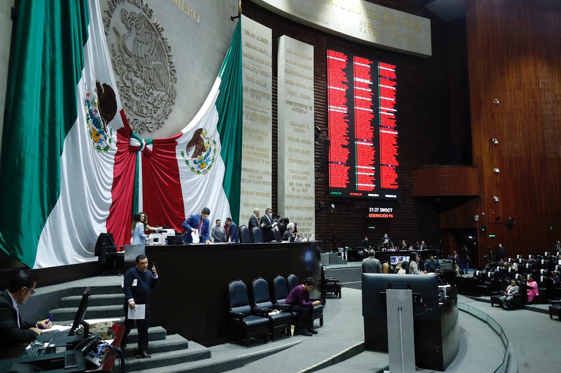 Aprueba cámara de diputados dictamen para que gobierno de AMLO se endeude con 1.1 billones de pesos