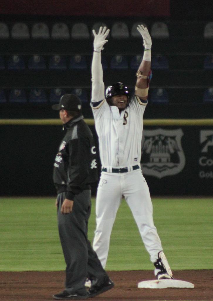 Pericos de Puebla sigue dando palizas en la Liga Invernal Mexicana 