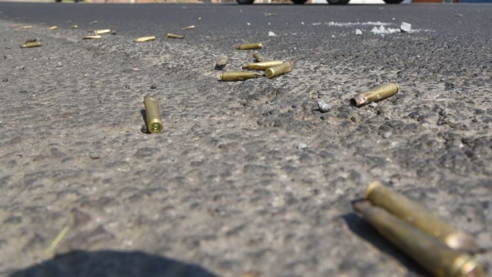 Presuntos taxistas de Ecatepec se desatan balacera en la Vía Morelos; hay al menos 3 heridos