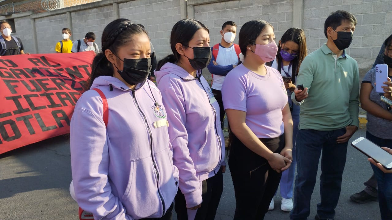 Acusan normalistas a Gobierno de Tlaxcala por causar confrontaciones