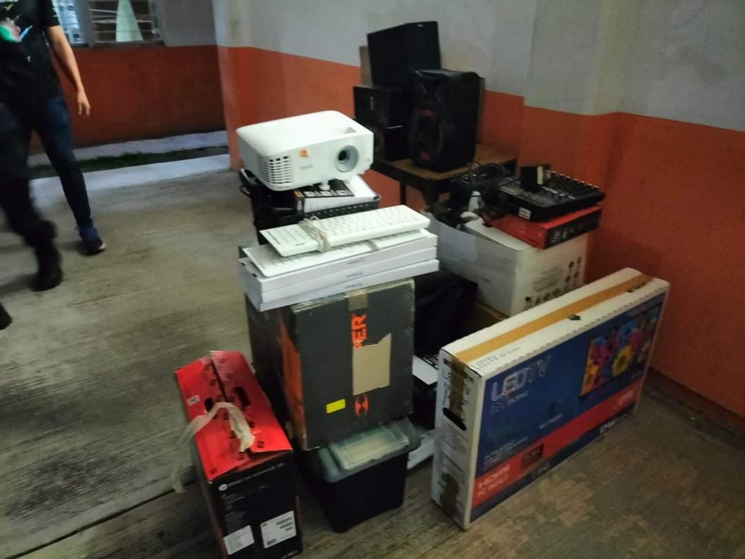 Policías frustran robo en secundaria de Papalotla