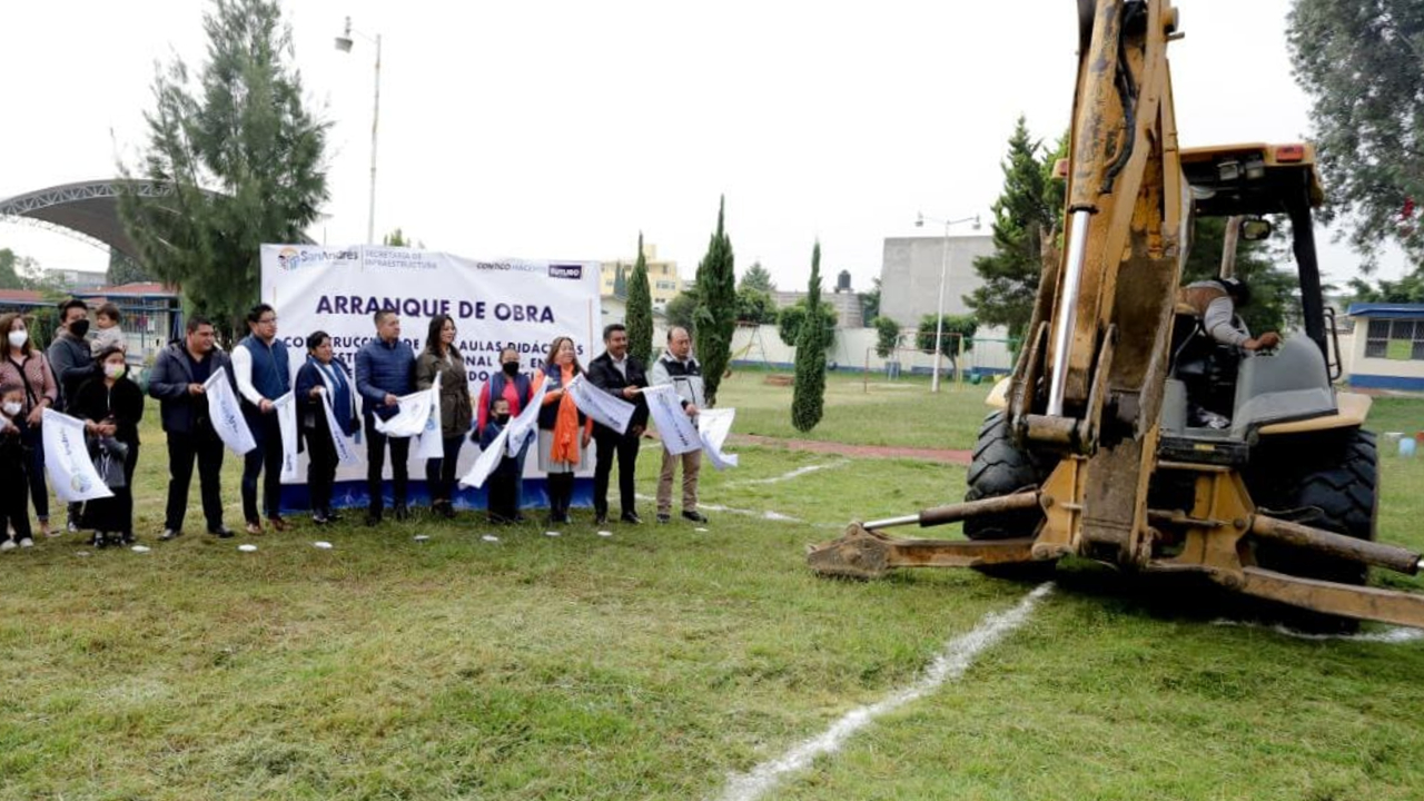 Ayuntamiento de San Andrés Cholula inició con la construcción de dos aulas didácticas en Tlaxcalancingo 