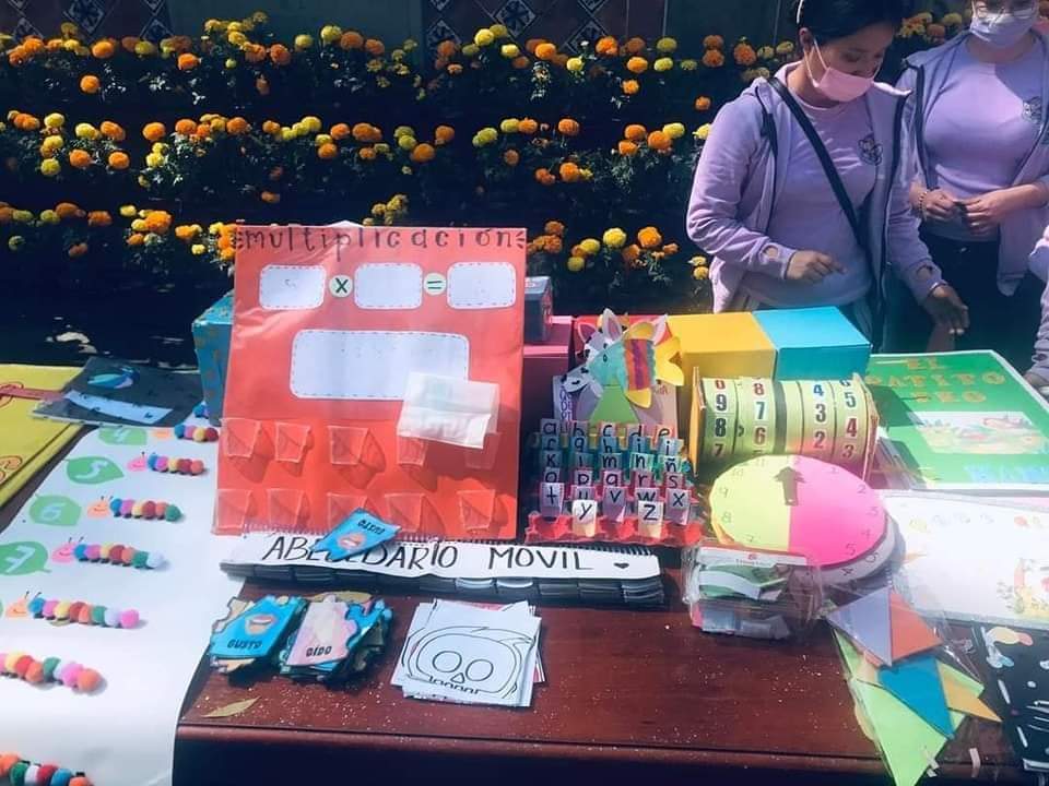 Manifestación sin movilización: la muestra de normalistas en camino a ser docentes