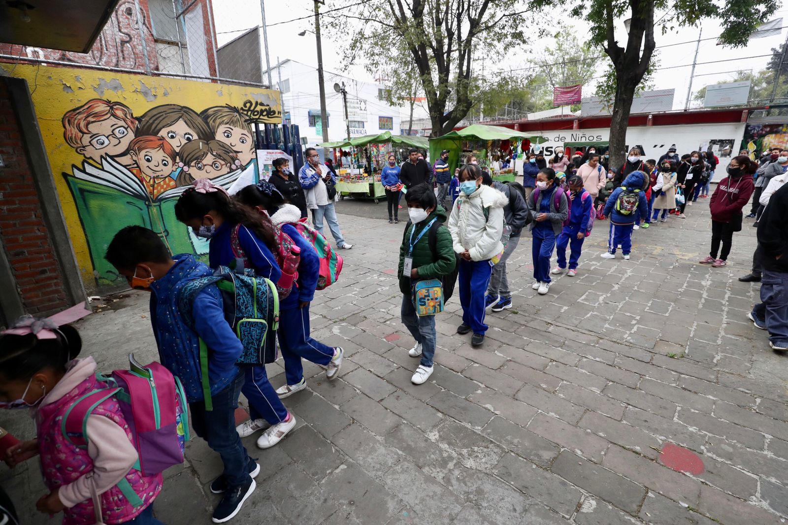 Durante gobierno de AMLO se han recortado 103 mil mdp a programas educativos