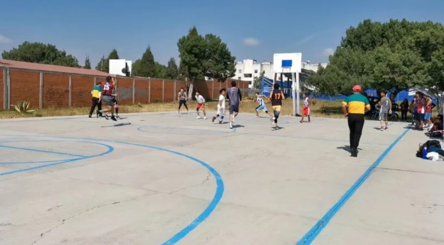 Alcalde de Tetla de la Solidaridad comprometido con el deporte