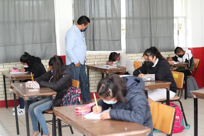 A consideración de los docentes dar clases el primero de noviembre: SNTE