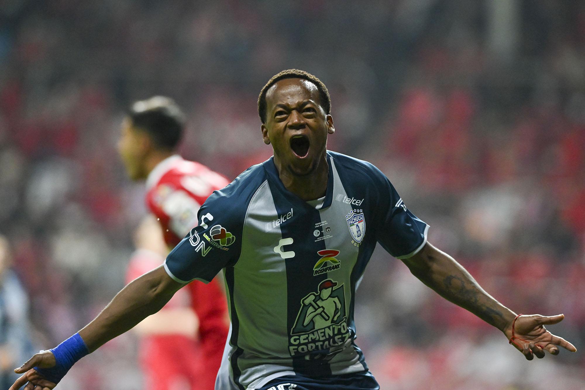 Pachuca aplastó a Toluca en la final de ida y está muy cerca del título