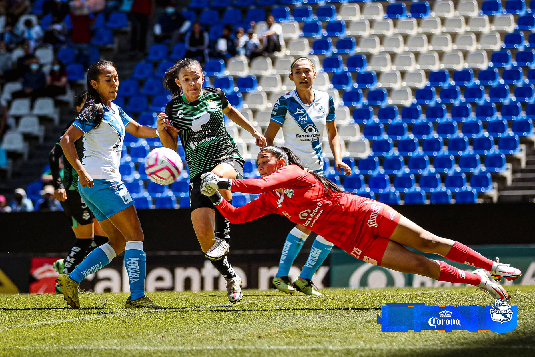 Pablo Luna acepta errores en la derrota del Puebla Femenil 