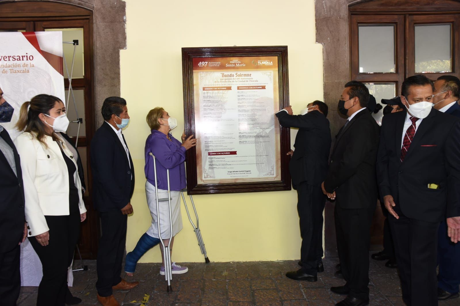 Ayuntamiento de Tlaxcala coloca Bando Solemne del programa del 497 aniversario de la ciudad capital
