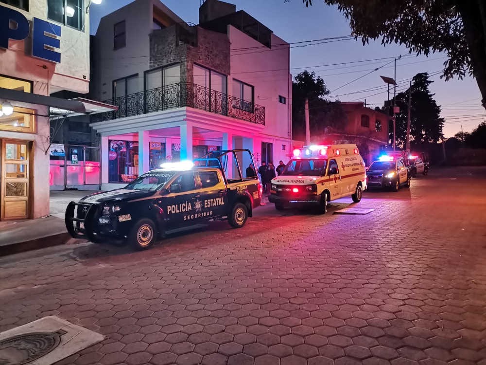 Le roban su motocicleta, lo balean y lo abandonan maniatado, en la capital del estado 