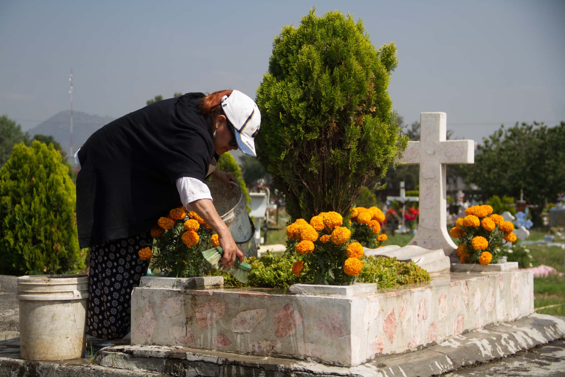 Ayuntamiento de Puebla promete apertura total de panteones durante Día de Muertos