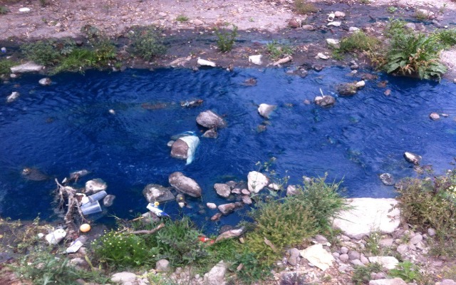 Empresarios textileros llaman a evitar la contaminación de ríos y barrancas de Puebla con descargas