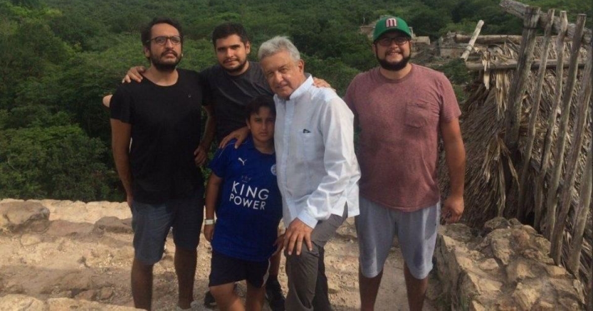 De acuerdo con 'Guacamaya Leaks', familia de AMLO viajó de forma “privada” a Houston con personal militar de apoyo