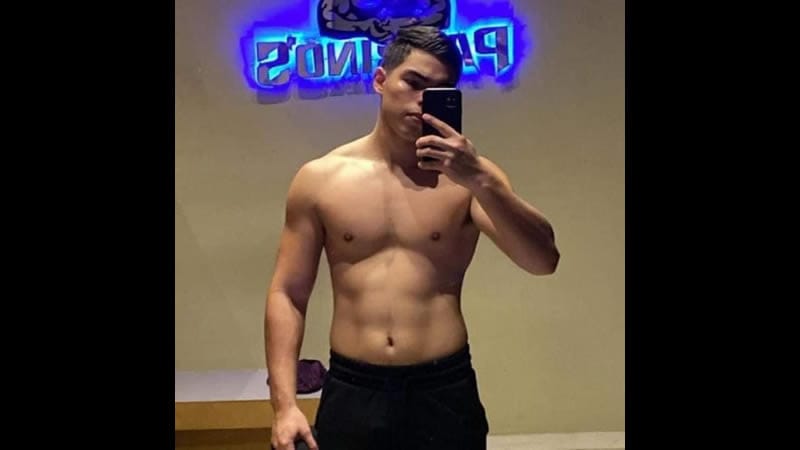 "Compre cinco y le regalo un beso": Andrés León, el vendedor que se hizo viral con su propuesta de negocio