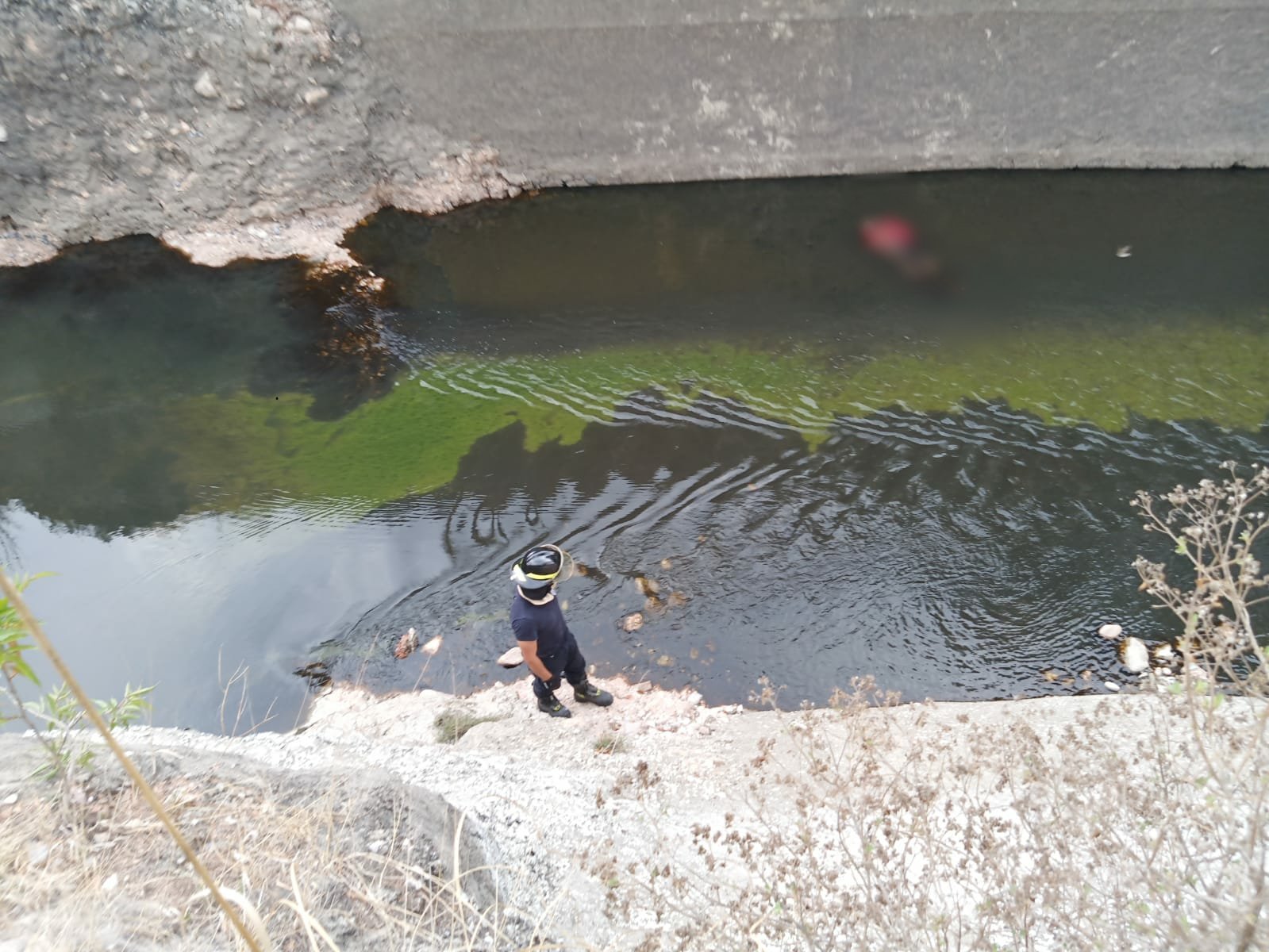 Hallan cuerpo de hombre de la tercera edad ahogado en orillas de la presa de Valsequillo