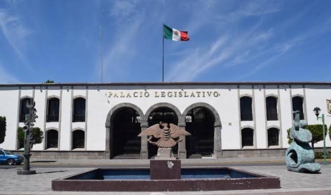 Diputados y funcionarios víctimas de hackeos determinarán si presentarán denuncia