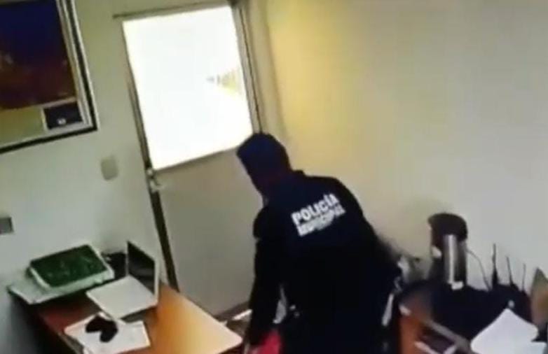 Defiende alcaldesa de Yauhquemecan a policía agresor: apela por presunción de inocencia